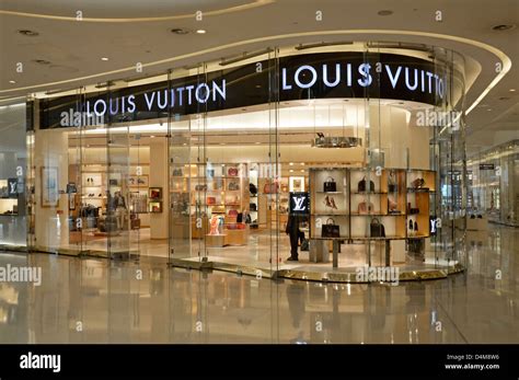 Louis Vuitton outlet UK